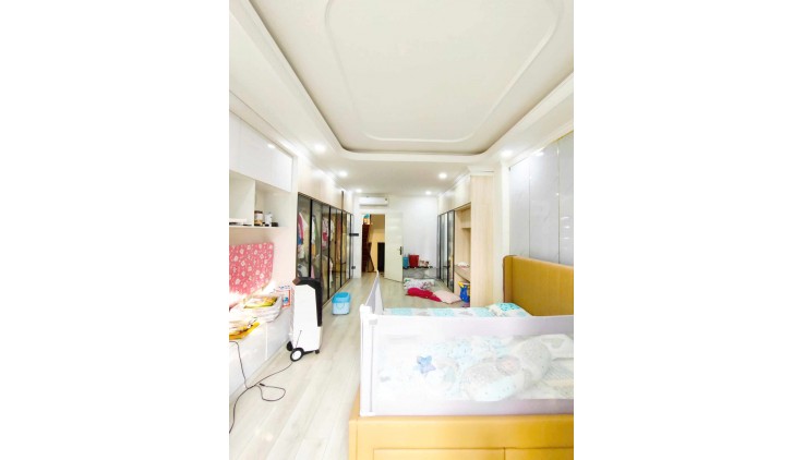 Mặt Tiền Kinh Doanh 3 Tầng 126m2_4.5x28m Vị trí đẹp Gần Ngã 4 Thủ Đức Hiệp Phú Thủ Đức Chỉ 12,7 tỷ